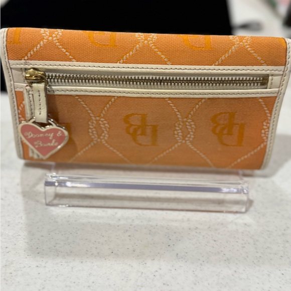 Dooney & Bourke Cantaloupe (orange) Canvas Wallet, EUC - Picture 3 of 6